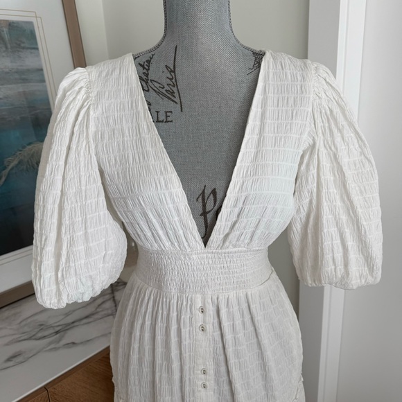 Sovere Australian brand Cotton Puffed Sleeve Off White Tiered Summer Dress - Picture 2 of 16